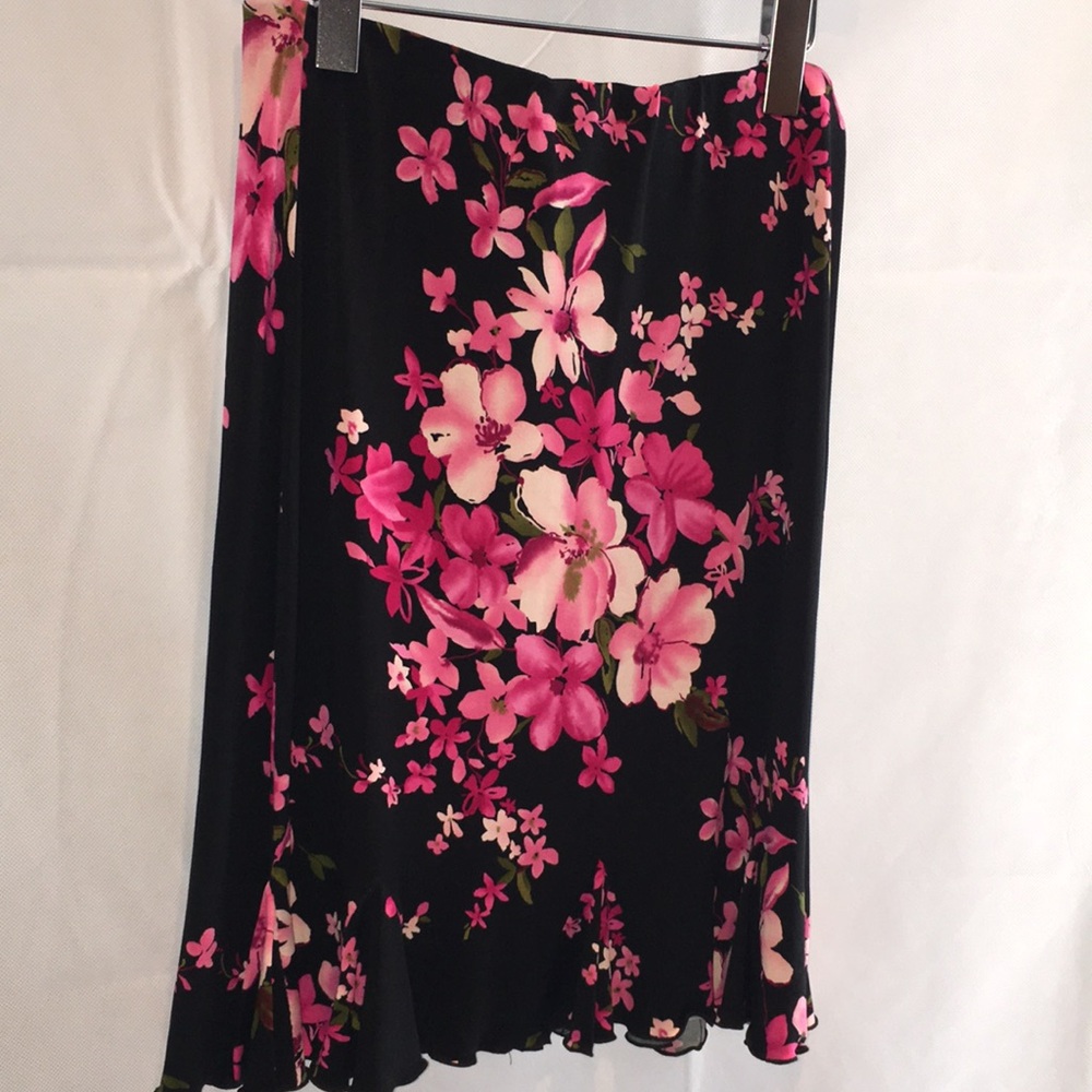 Fashion Bug Floral Print Black and Pink Skirt | Size S